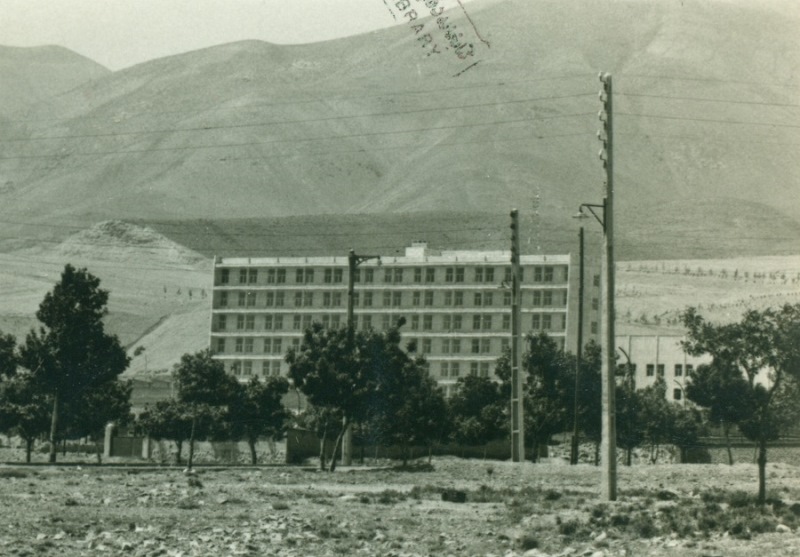 بیمارستان مدرس در سعادت آباد